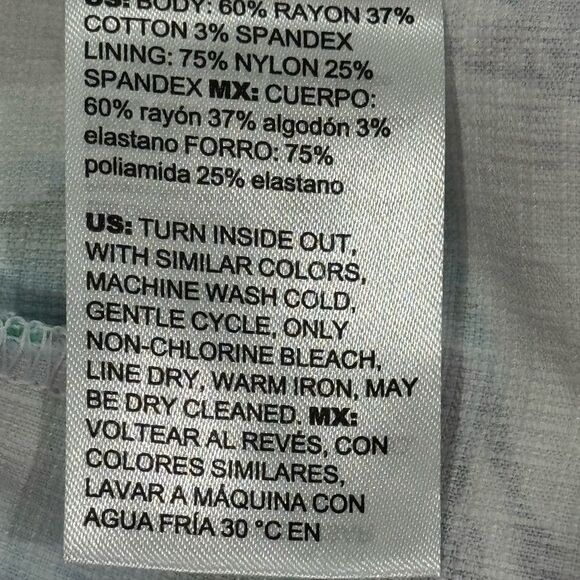 Chico’s Brigitte Lily Pull On Slim Capri Pants - Picture 10 of 11